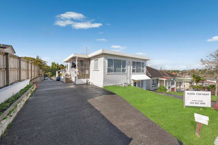56 White Swan Road_1