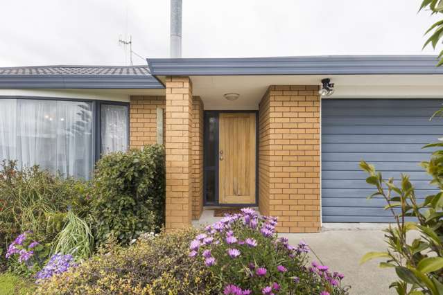 81 Amberley Avenue Highbury_1