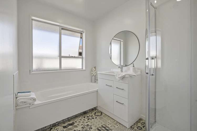 4 Takapu Place Bromley_12