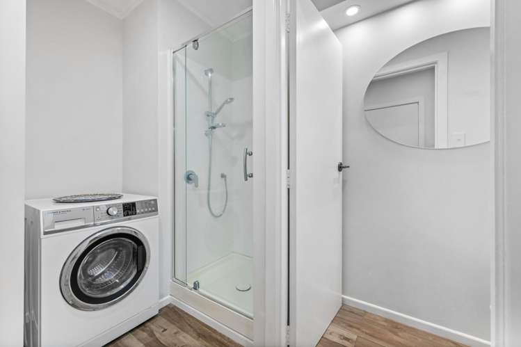 1/5 Strong Street Saint Johns_13