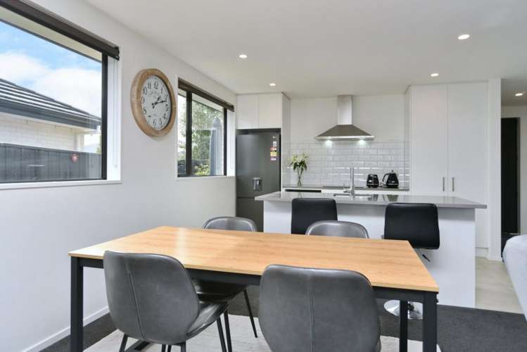 8 Jasmine Street Woodend_6