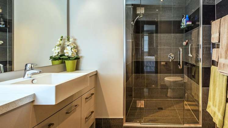 7/23 Wellington Street Howick_11