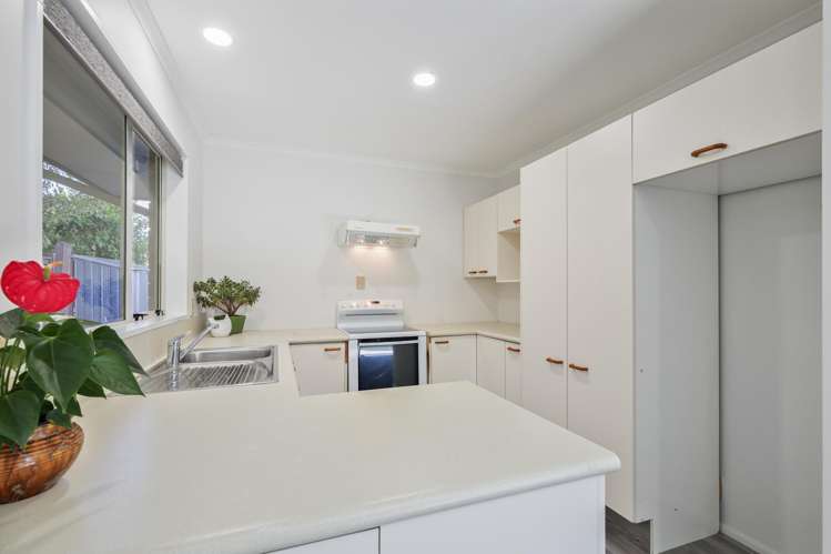 14 Castle Way Beckenham_6