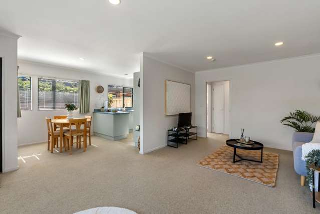 15/42 Main Road Tawa_3