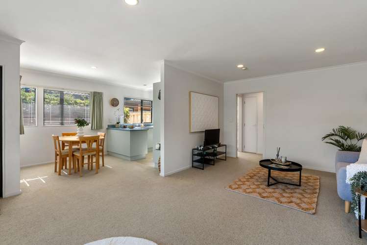 15/42 Main Road Tawa_3