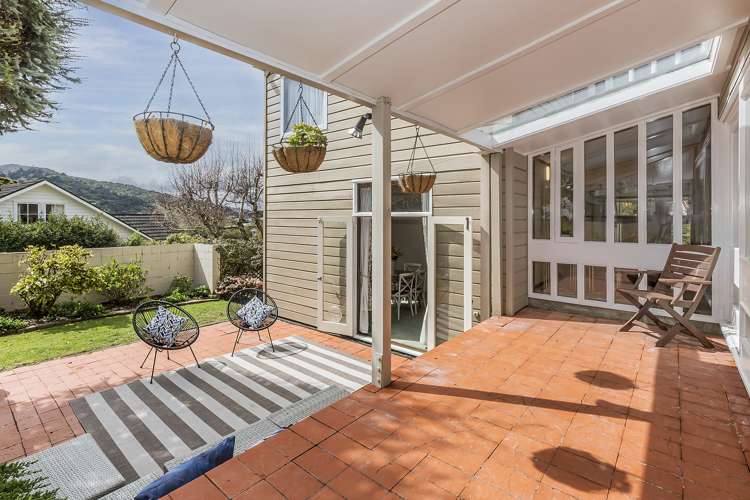 4 Ridd Crescent Karori_22