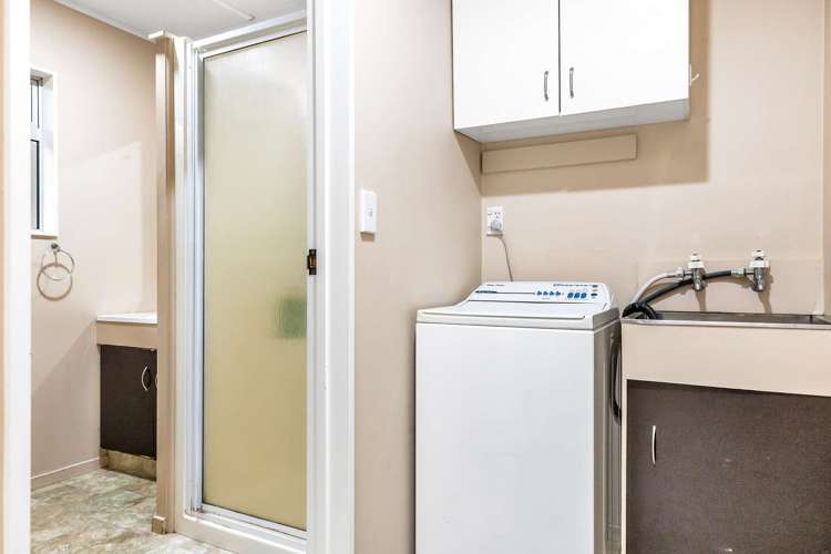 2/2 Laughton Street Taupo_15