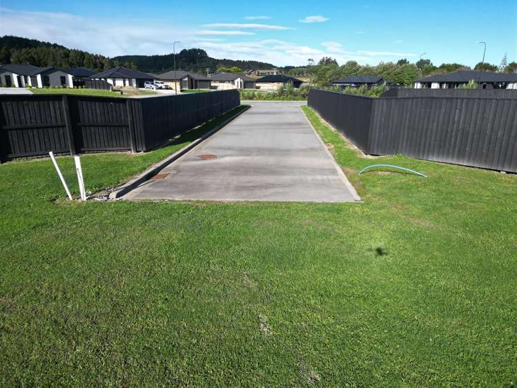 42 Ashley Drive Paroa_5