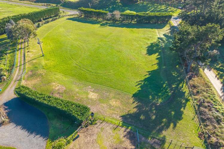 593 Waikawa Beach Road Waikawa Beach_27