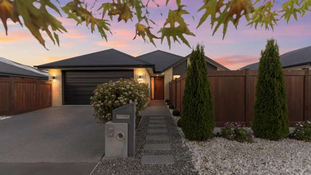 Owners Moving Overseas - Must Be Sold