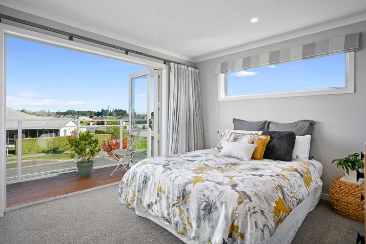 46 Plescher Crescent Leamington_19