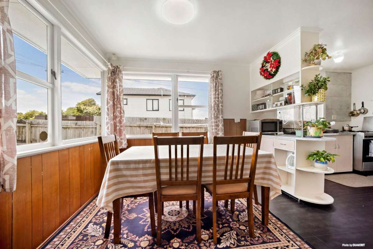 134 & 134A Browns Road_5