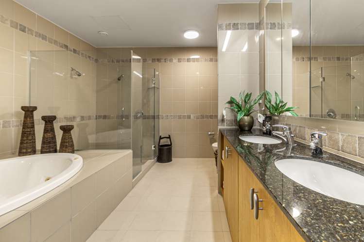 61/143 Quay Street Auckland Central_24