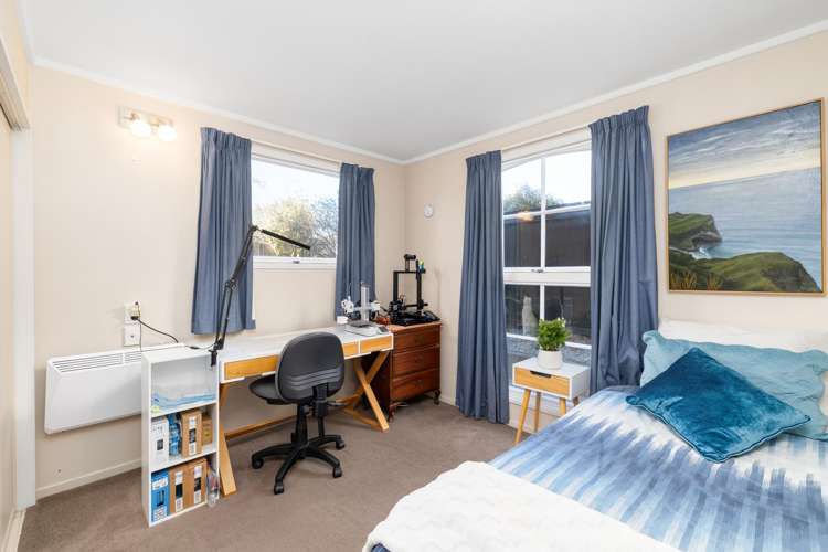 18 Delaware Crescent Russley_15