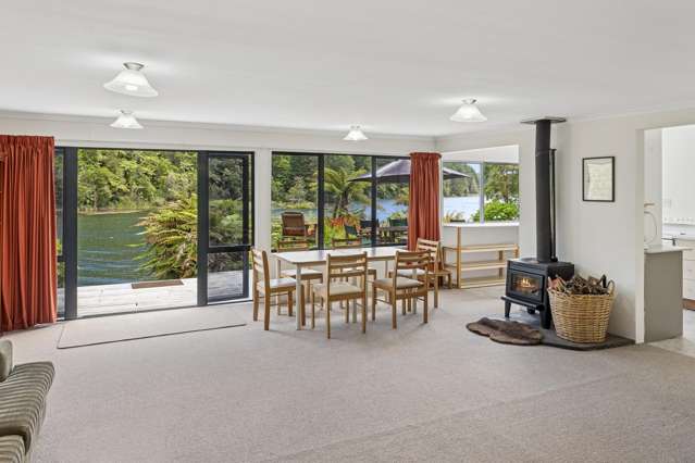 11 Chingford Road Lake Rotoma_3