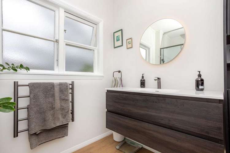 38 Queen Street Dannevirke_15