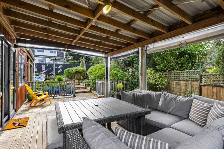 28 Donald Street Stanmore Bay_23