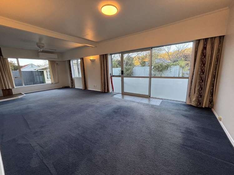 152 Saint Vincent Street Toi Toi_2