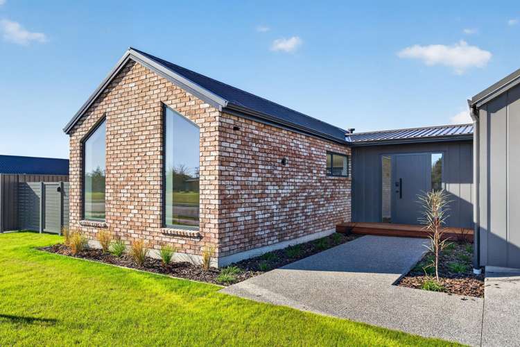 14 Sir Bob Charles Drive Masterton_2