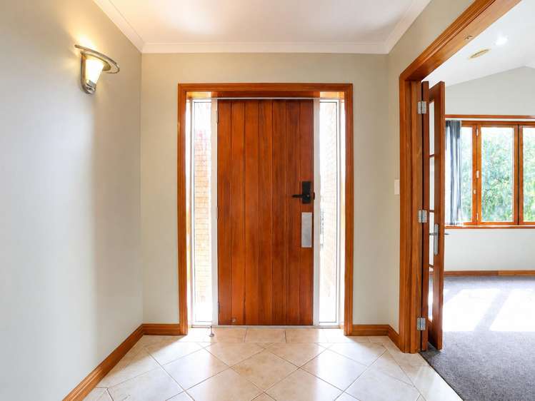 31 St James Drive Huntington_7