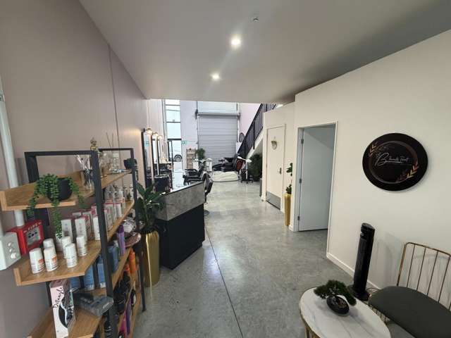 2/90 Hobsonville Road Hobsonville_4