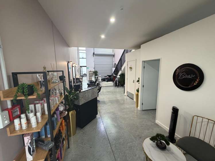 2/90 Hobsonville Road Hobsonville_4