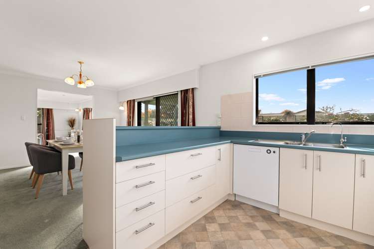 42 Robertson Street Glenholme_7