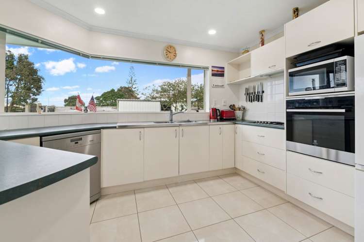 42 Settlers Grove Orewa_10