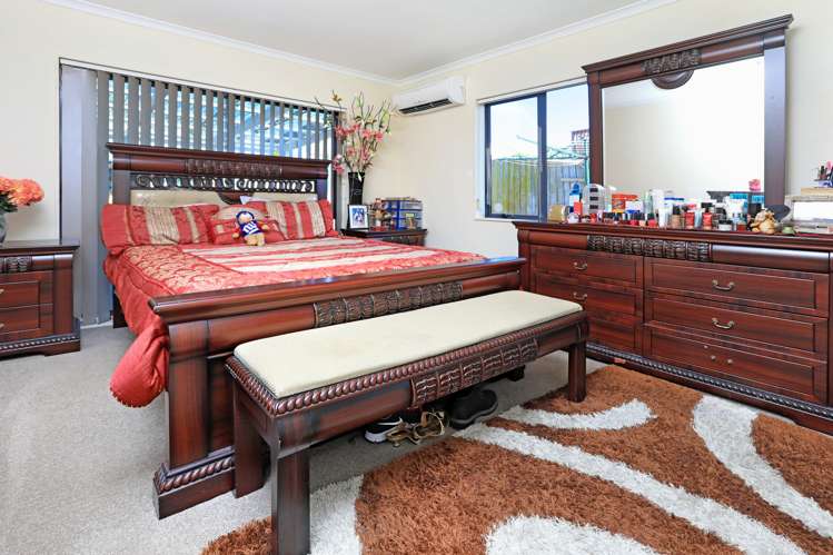 26 Robert Ross Place Clendon Park_10