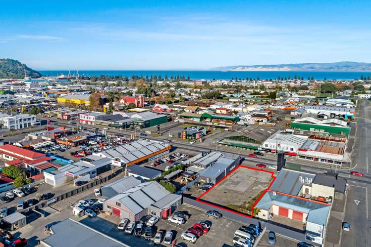 339 Gladstone Road_0