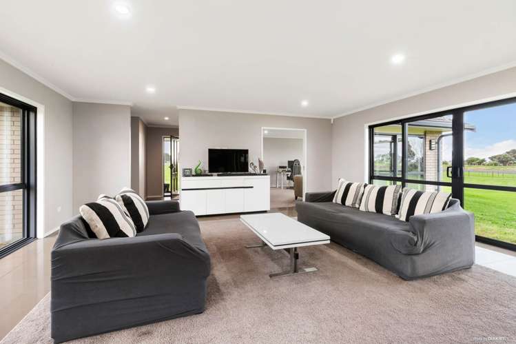 184 Grahams Beach Road Awhitu_9