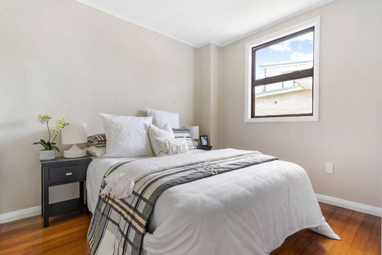 1314 Whangaparaoa Road Army Bay_10