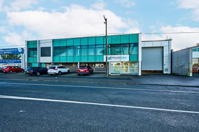 17-18 Marine Parade Petone_1