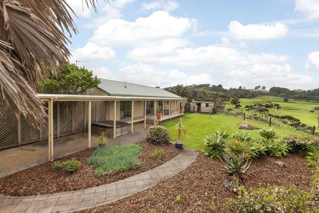 108 Valley Road Waimauku_3