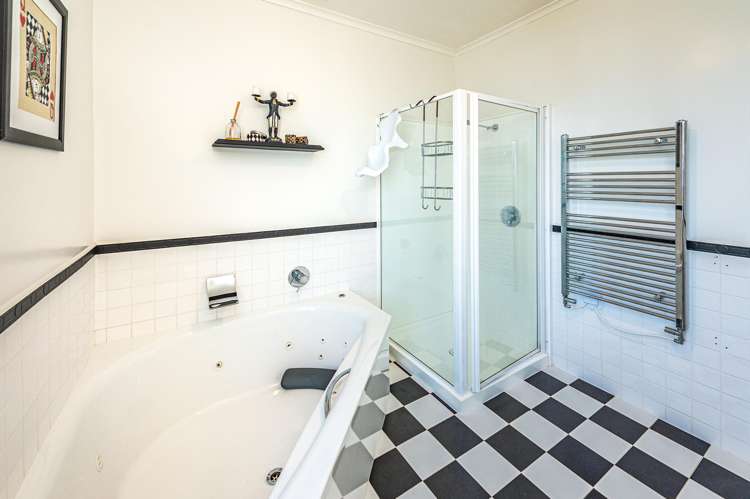 12 Brassey Road St Johns Hill_32