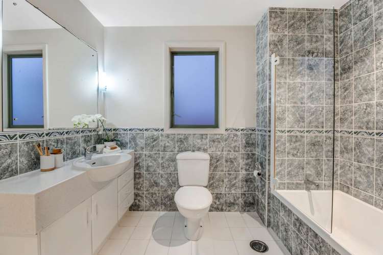 138 Harbour Village Drive Gulf Harbour_8