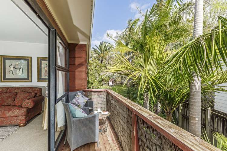 8 Thalia Place Totara Vale_15