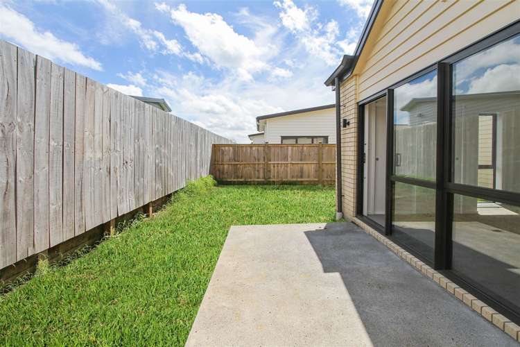 7 Poutawa Lane Clarks Beach_16