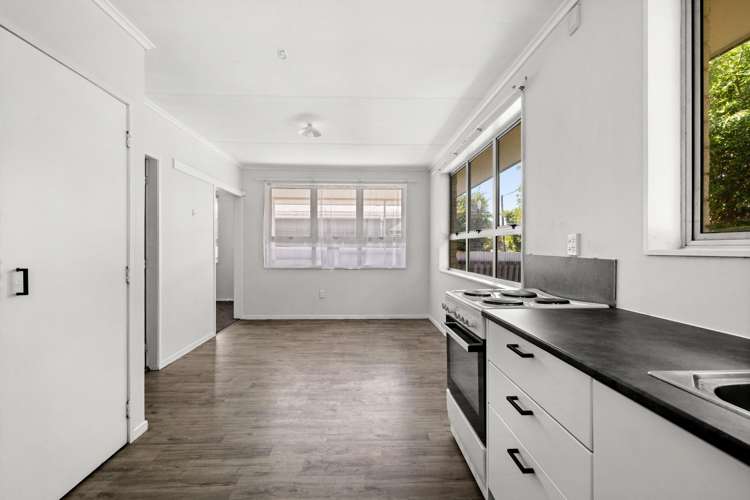 23 Liverpool Crescent Flaxmere_5