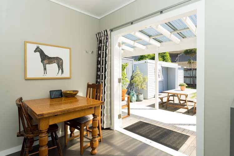 25 Riddlers Crescent Petone_5