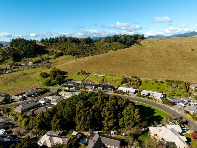 20 Genia Drive Wakefield_26
