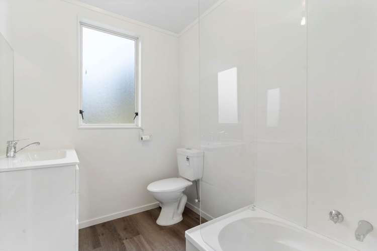 10 Milan Drive Glen Eden_13