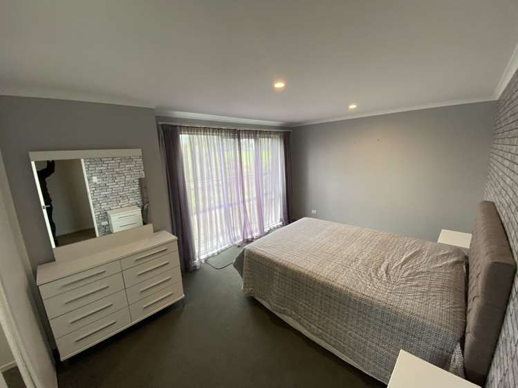 14 Henry Lane Patumahoe_10