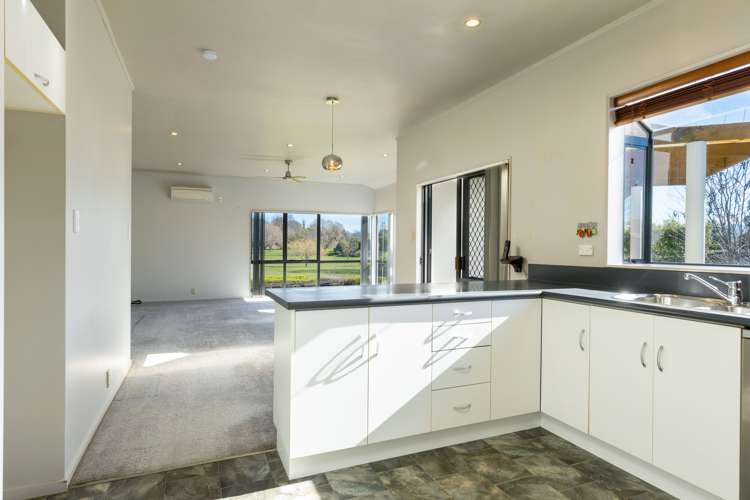 5a Scotston Grove Witherlea_7