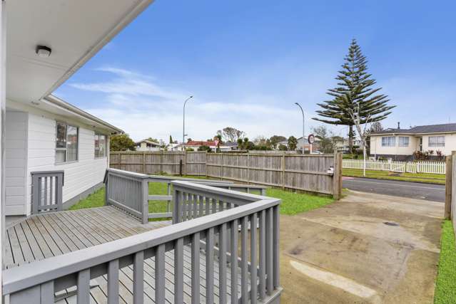 98 Thompson Terrace Wattle Downs_1