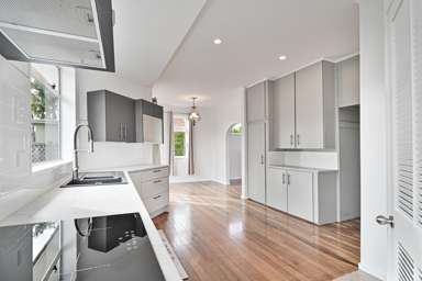 13 Anzac Avenue_1