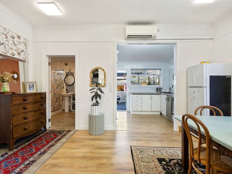 905 Willowpark Road North Mayfair_8