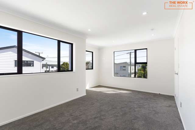 2/10 Mervan Street Mangere East_2