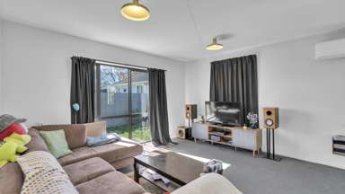 21 & 21B Ballantyne Ave_2