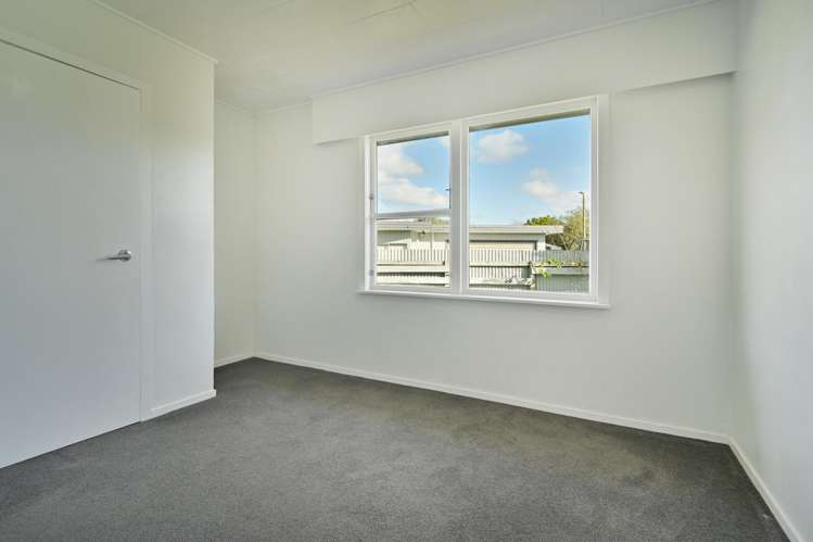 39 Norwich Crescent Tamatea_10